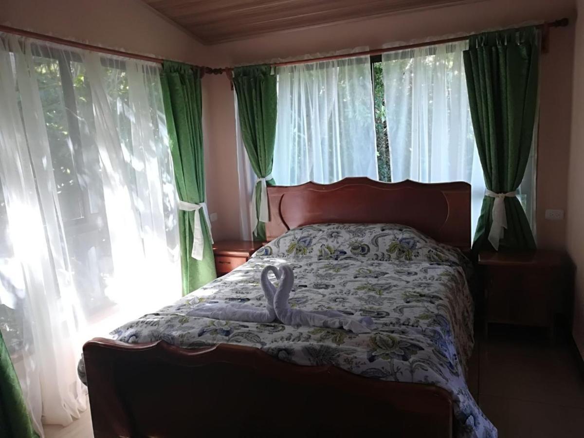 Rancho De Lelo Ecolodge Monteverde Exteriör bild