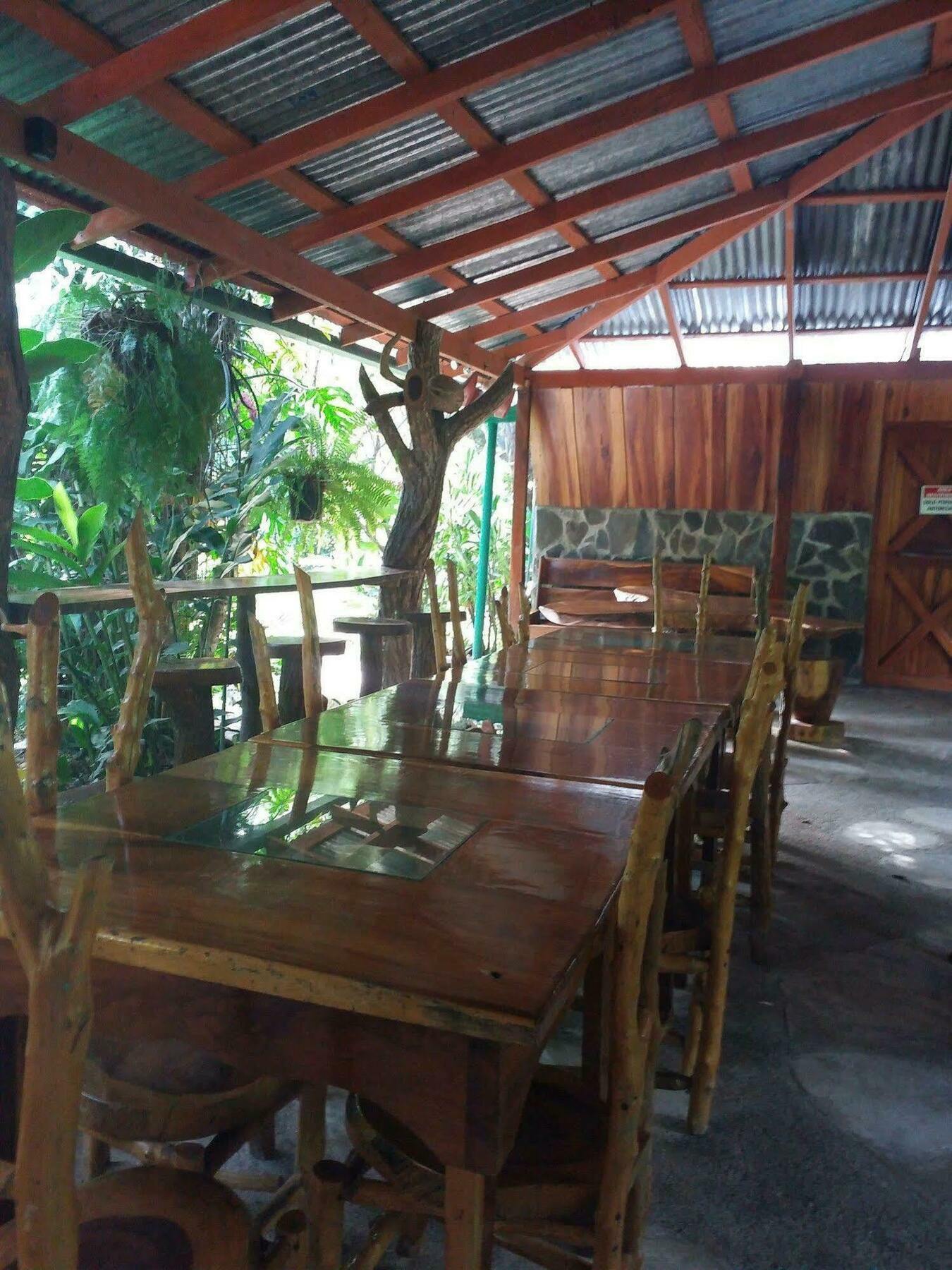 Rancho De Lelo Ecolodge Monteverde Exteriör bild