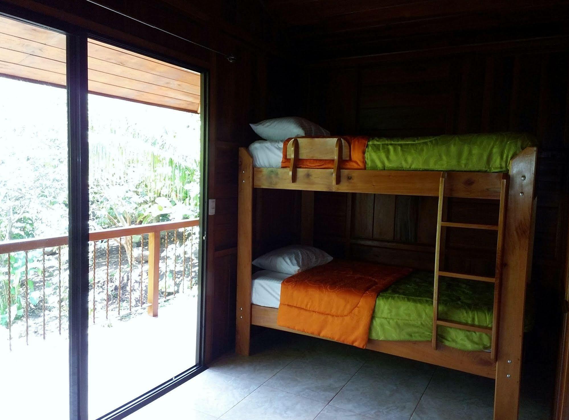 Rancho De Lelo Ecolodge Monteverde Exteriör bild